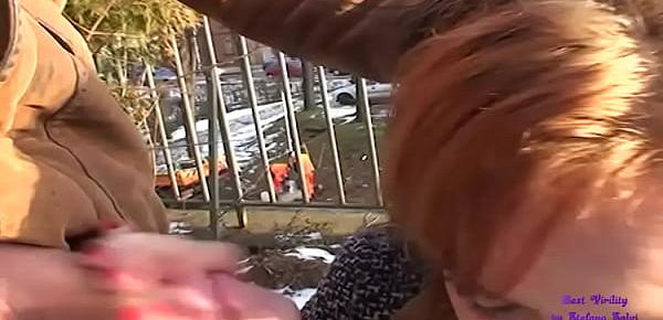  Una puttana si fa scopare su un ponte coperto di neve